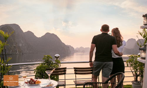 Tour vịnh Lan Hạ nửa ngày - Ngắm hoàng hôn trên du thuyền Panorama