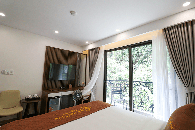 Kh&aacute;ch sạn 3 sao C&aacute;t B&agrave;