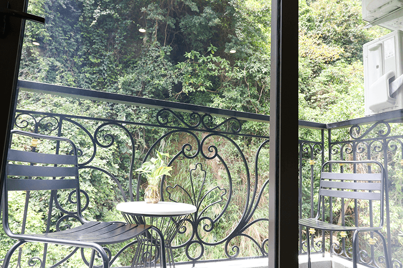 Kh&aacute;ch sạn 3 sao C&aacute;t B&agrave;