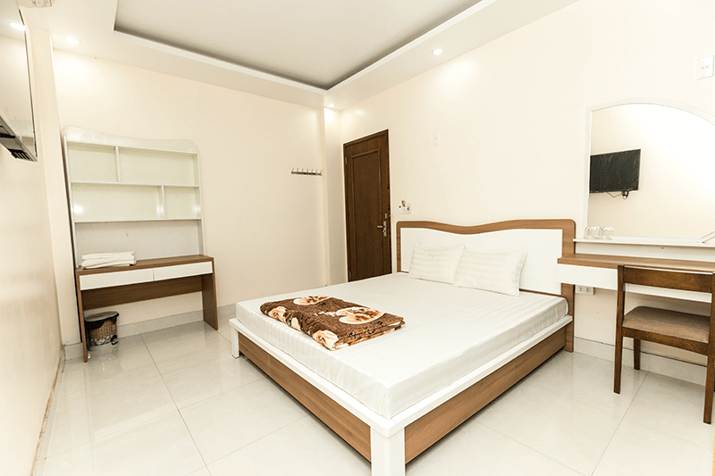 Kh&aacute;ch sạn 2 sao C&aacute;t B&agrave;