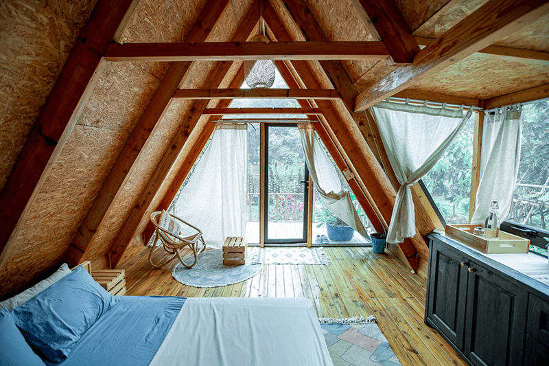 Ph&ograve;ng Bungalow H&igrave;nh Tam Gi&aacute;c