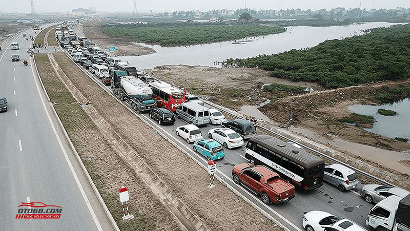 Xe H&agrave; Nội - C&aacute;t B&agrave;