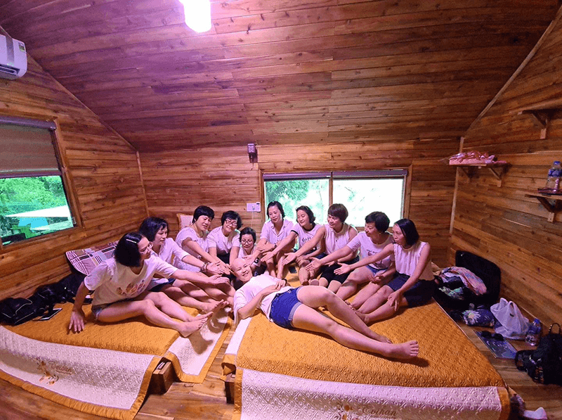 Ph&ograve;ng gỗ Love House