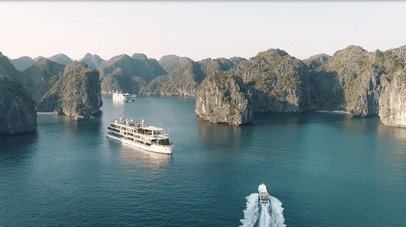 Tour vịnh Lan Hạ 2 ng&agrave;y 1 đ&ecirc;m